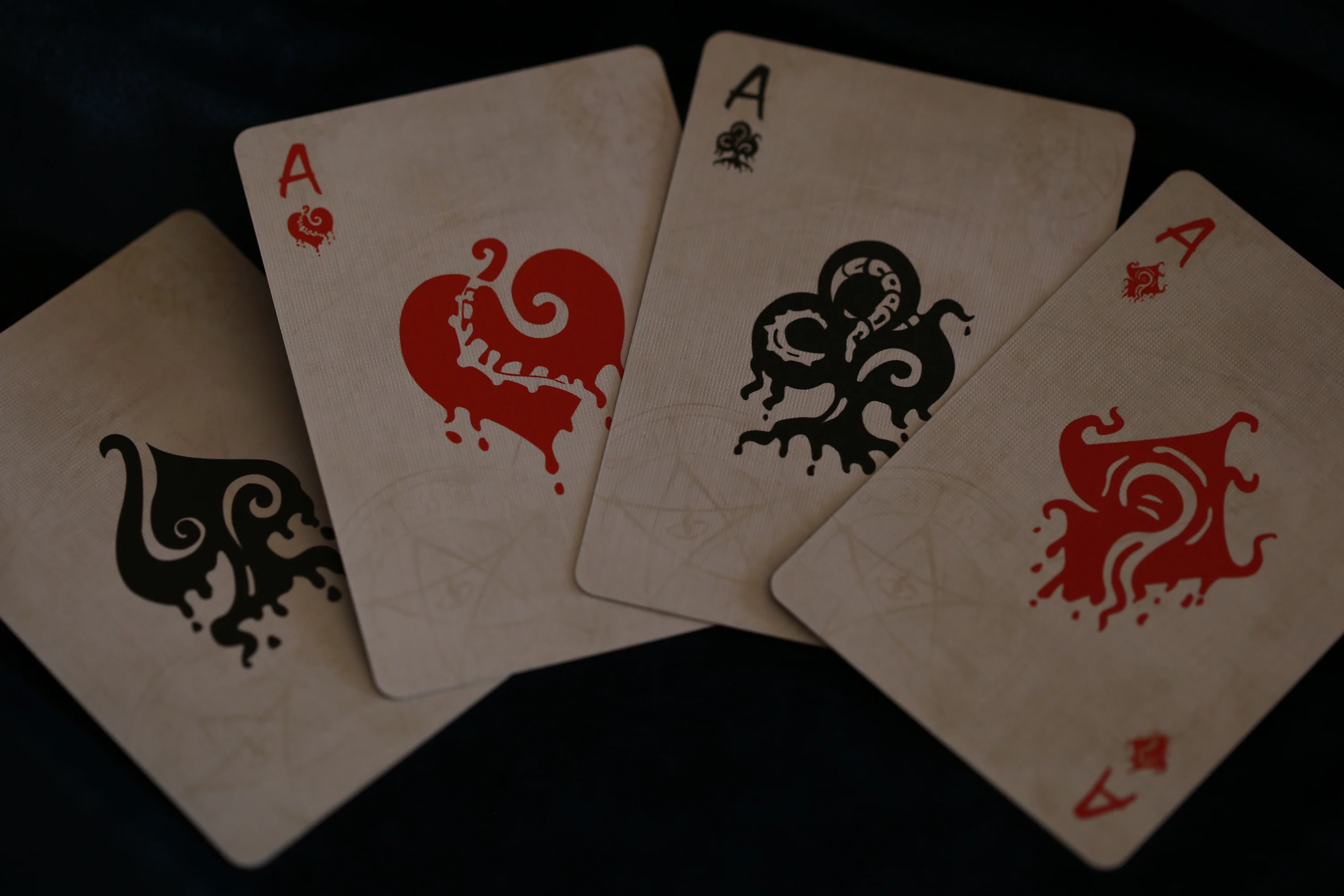Cthulhu Mythos Comicology (Old Whispers) Playing Cards - Image 4