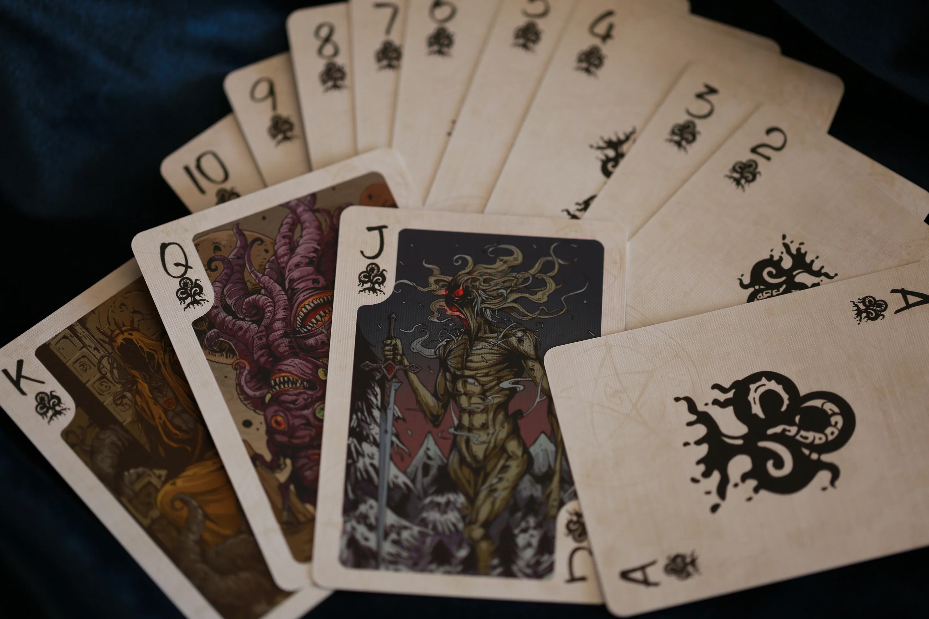 Cthulhu Mythos Comicology (Old Whispers) Playing Cards - Image 7