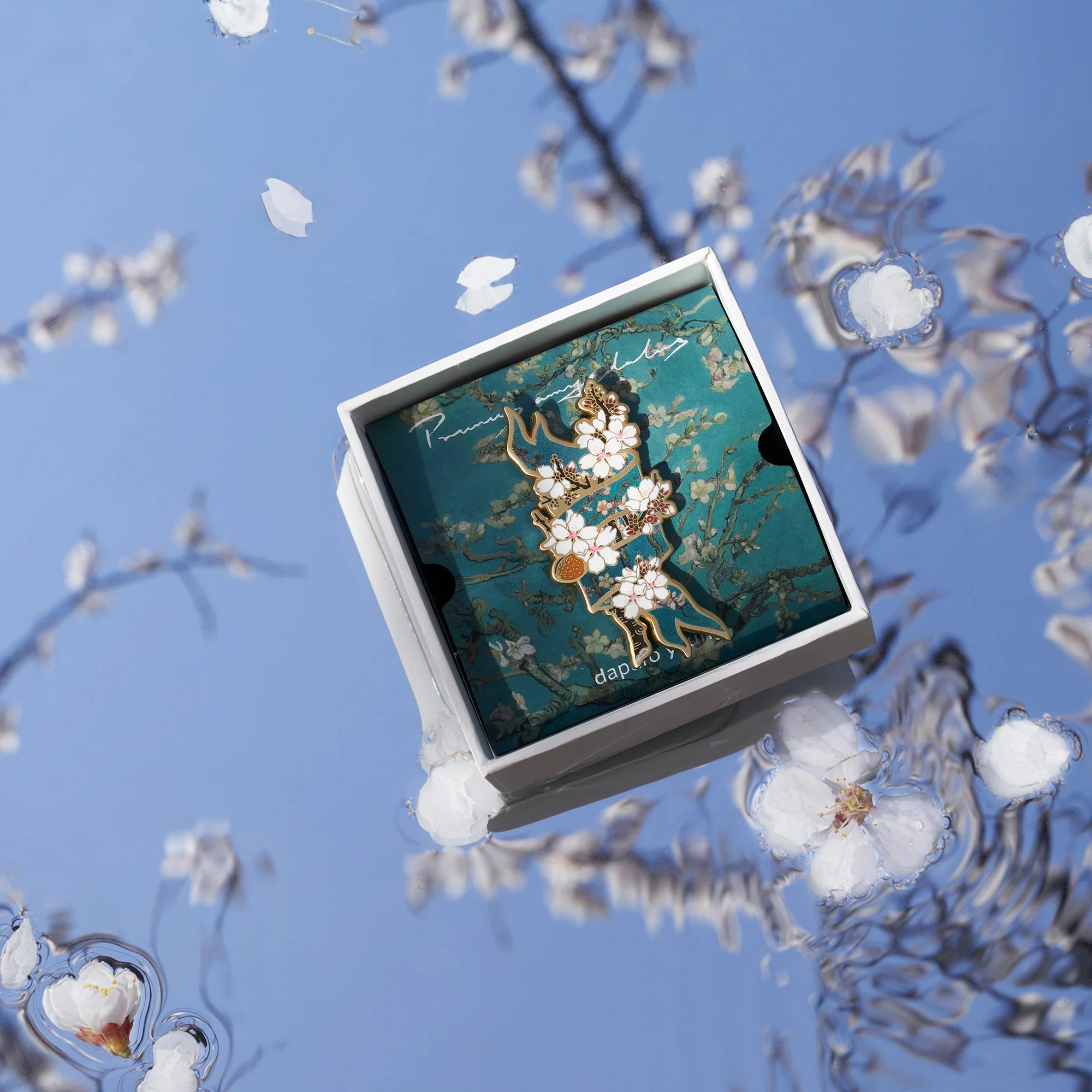 daparo Enamel Pins "Vincent's Garden" - Image 24