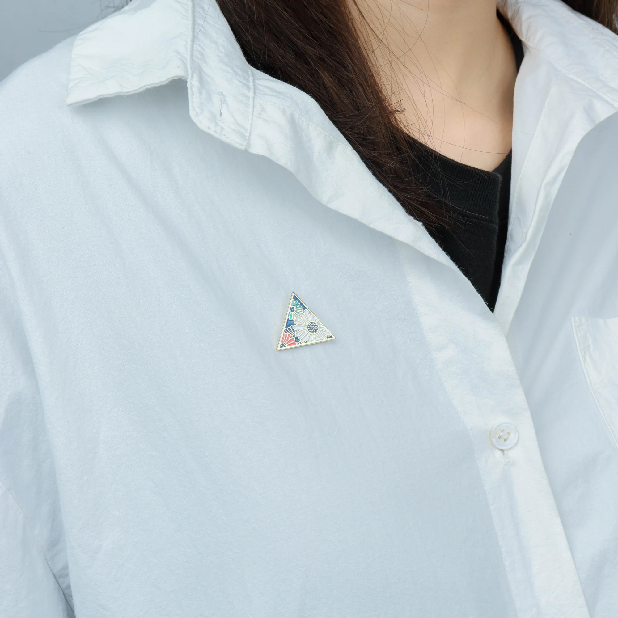 Fanli Enamel Pins "Little Daisy" - Image 8