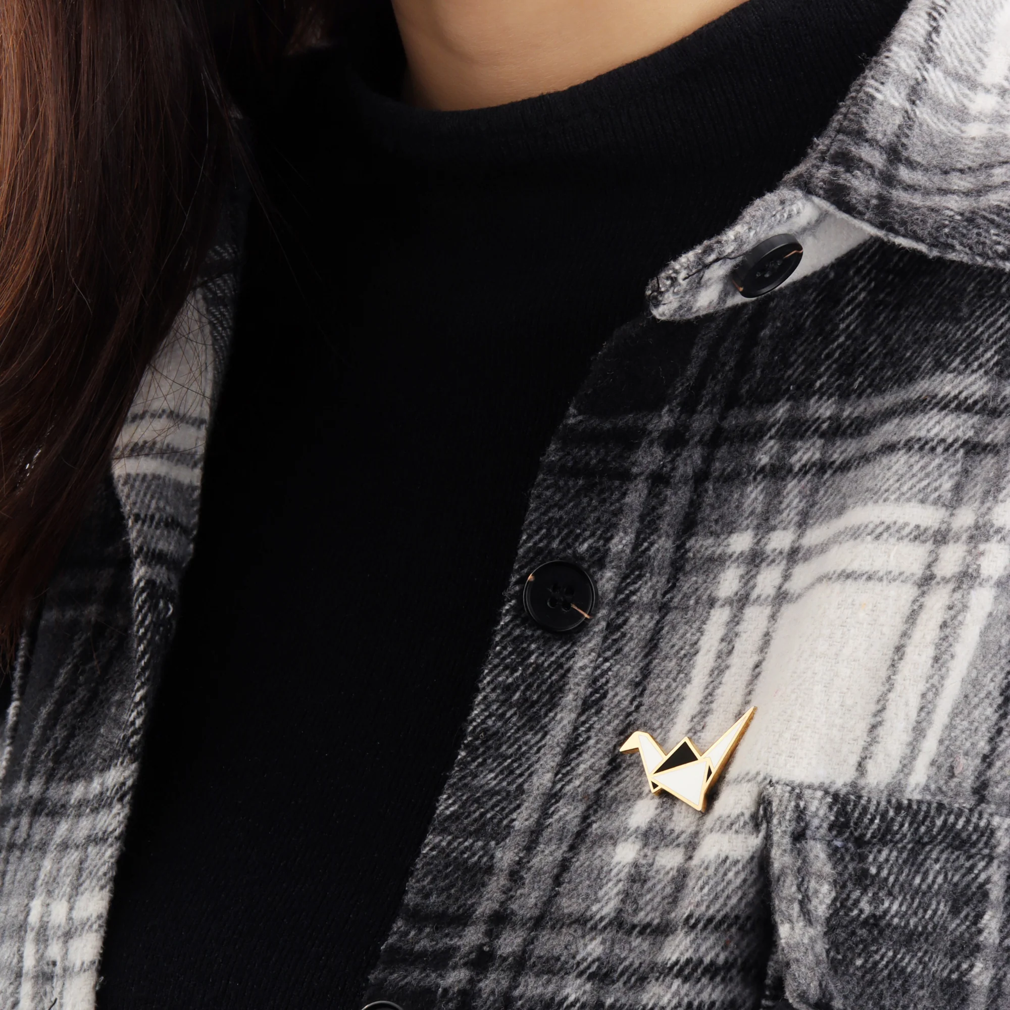 Fanli Enamel Pins "Paper Crane" - Image 6