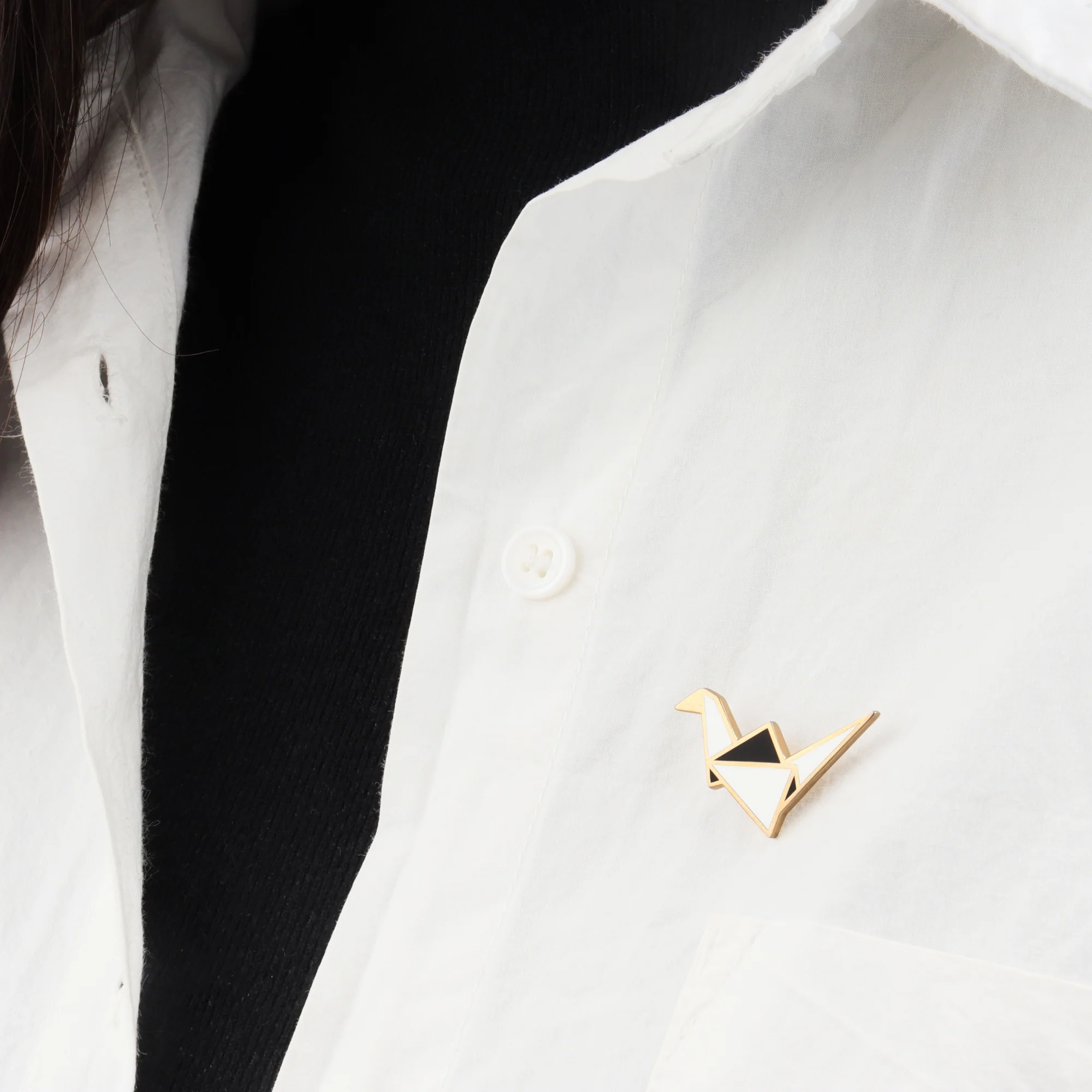 Fanli Enamel Pins "Paper Crane" - Image 8