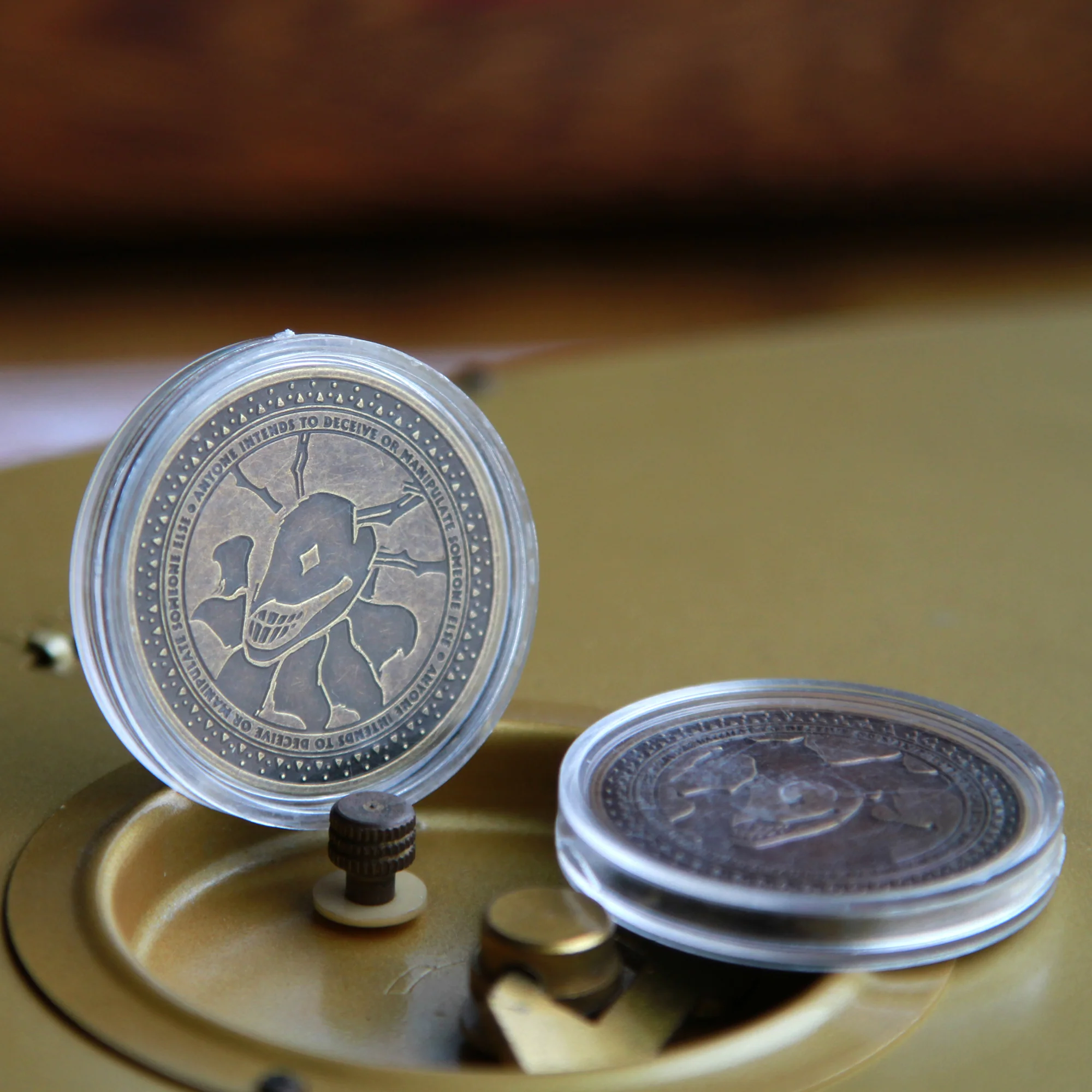 Manipulator Playing Cards Commemorative Coins - Image 10