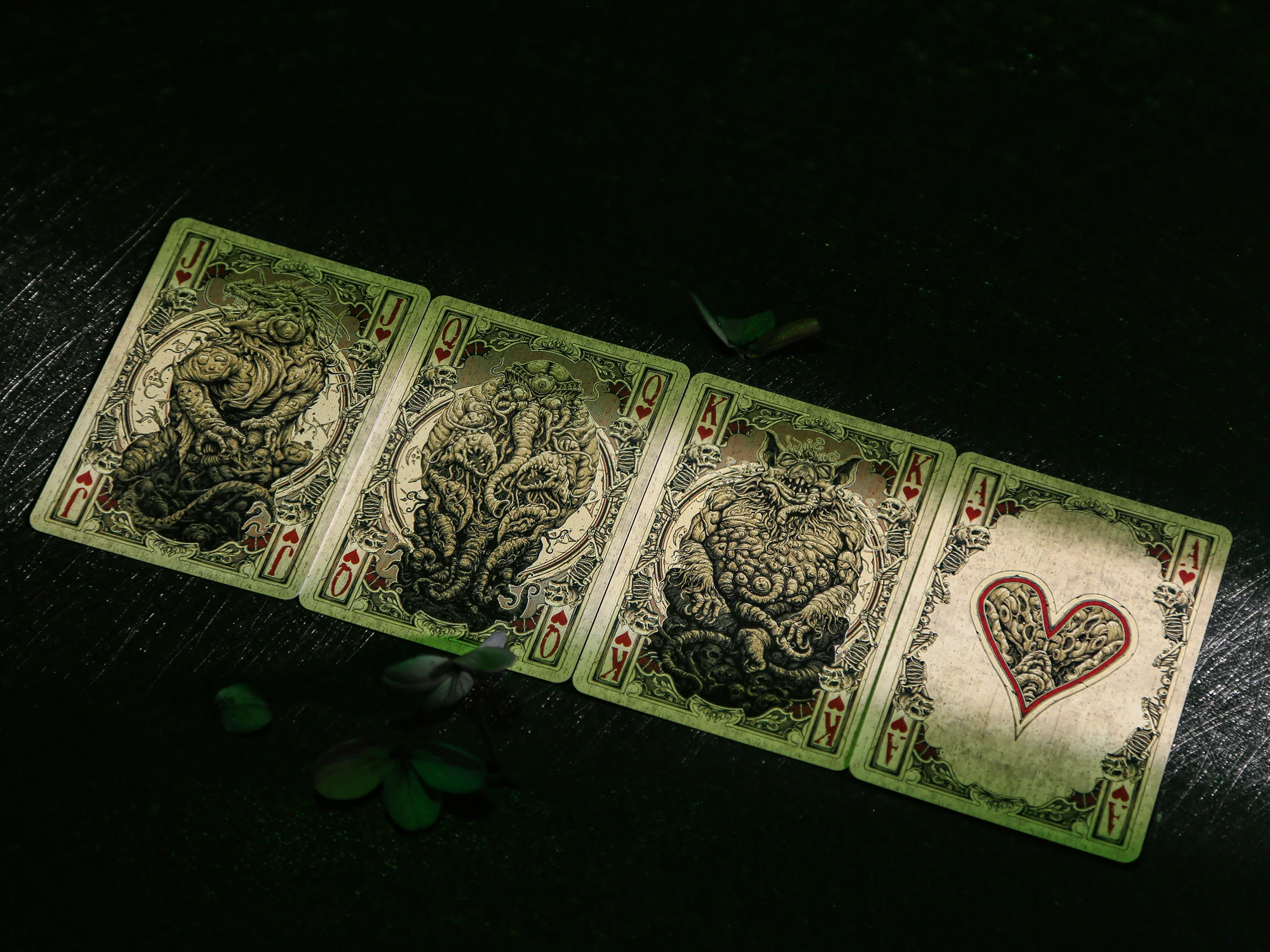 Reflections on the Wall Cthulhu Mythos Playing Cards - Image 5