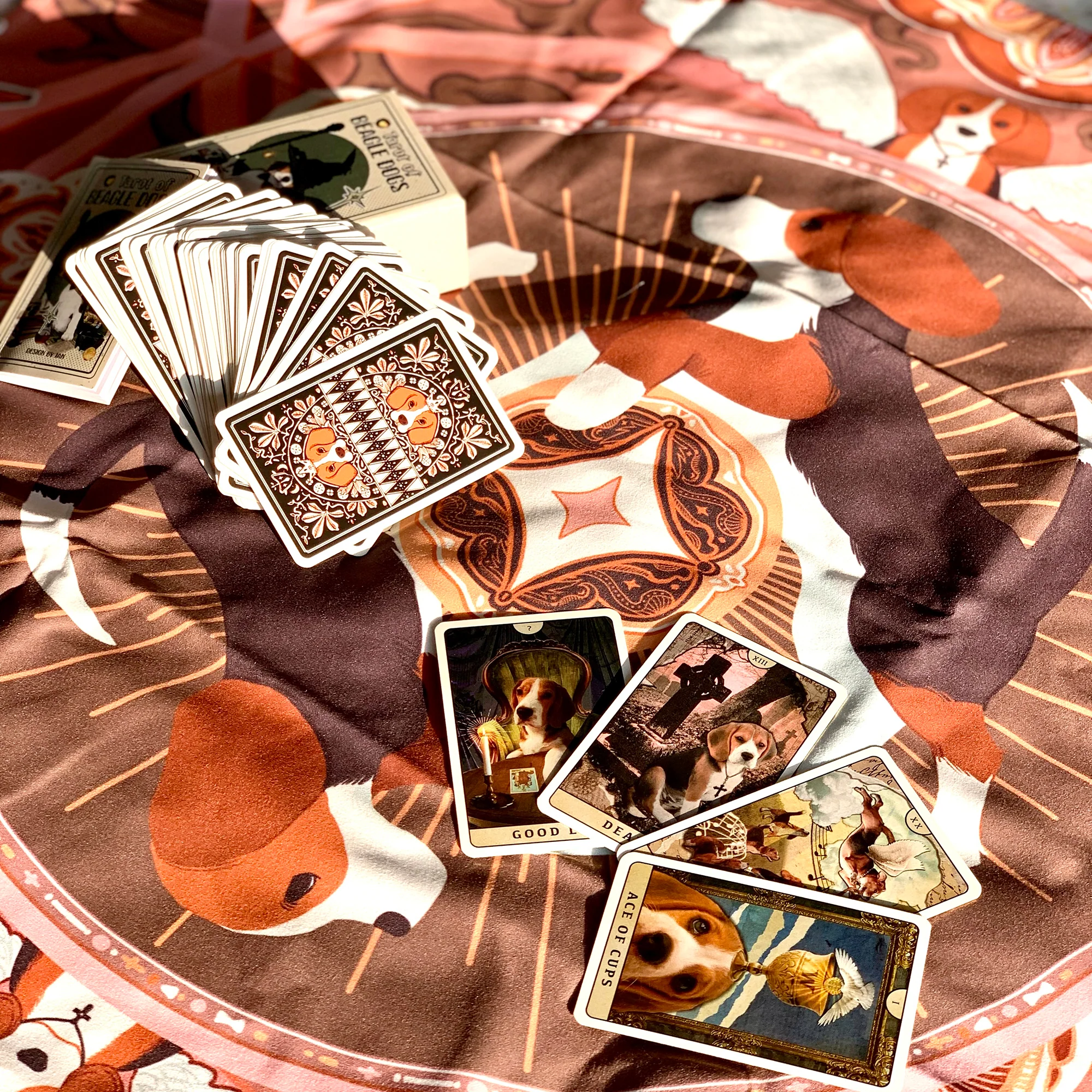 Tarot of Beagle Dogs - Image 7