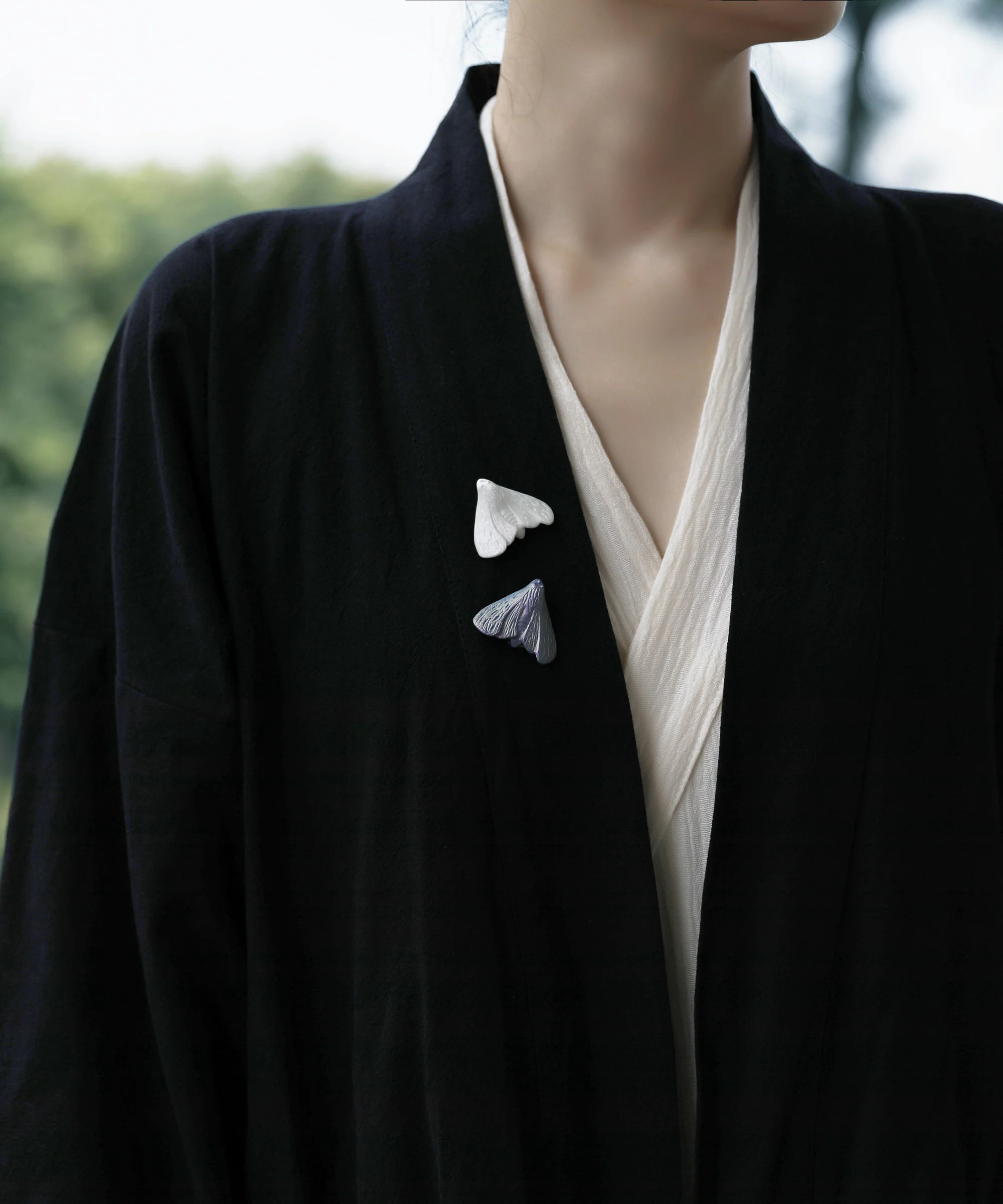YIHE Ceramic Brooches "Moth to Flame" - Image 6