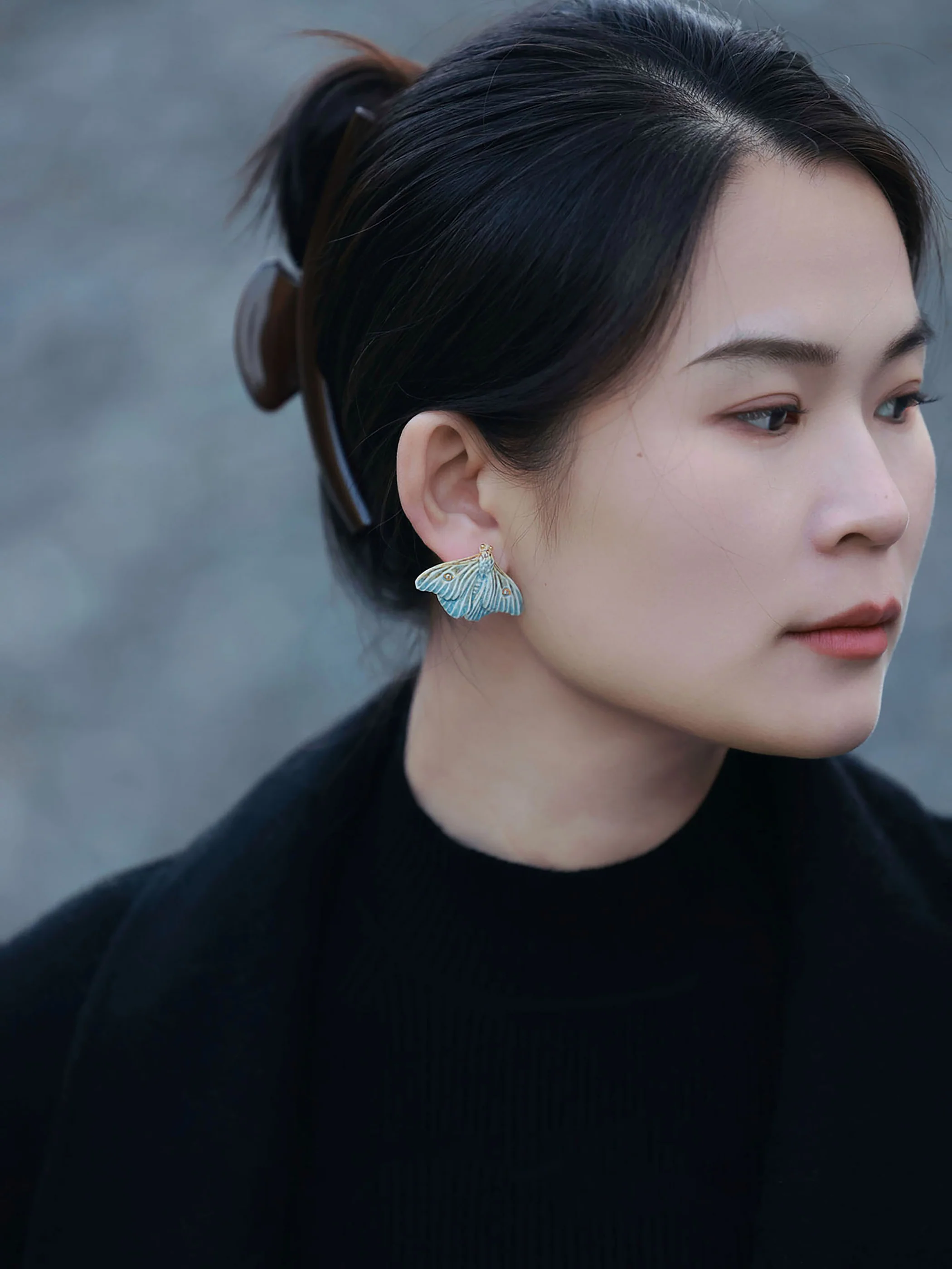 YIHE Ceramic Jewelry "Moth of Ash and Frost" - Image 7